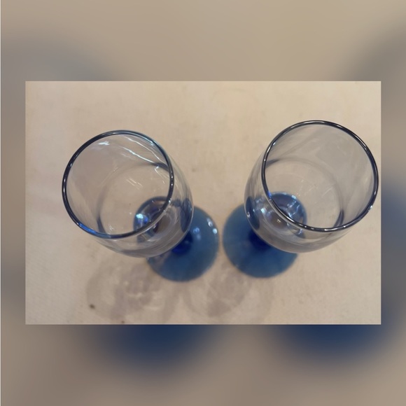 Twisted Stem Champagne Flute’s, Cobalt Blue 2000 set of 2 - Picture 4 of 6